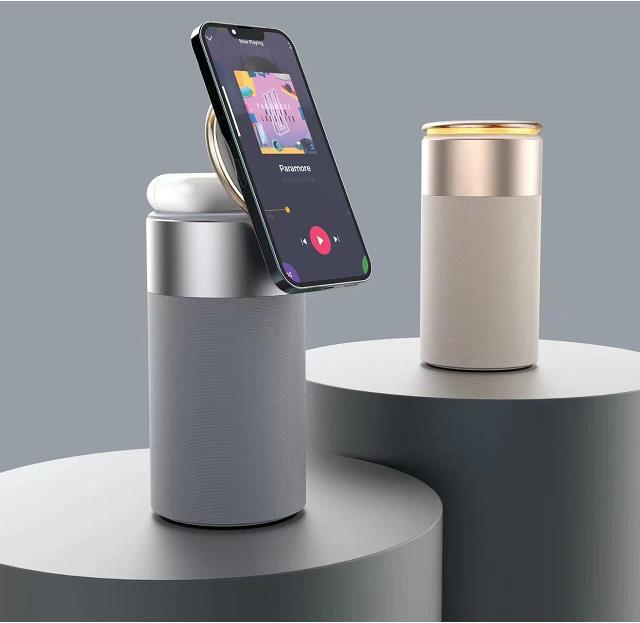 Cargador inalámbrico 3 en 1 con altavoz Bluetooth y lámpara táctil — foto 1